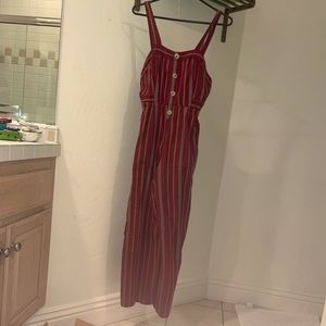 Maroon button up rhomper with pockets